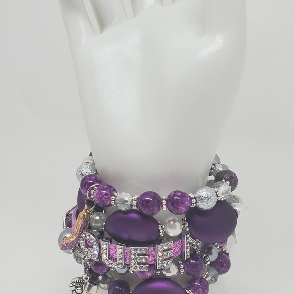 Beautiful ladies stack bracelet set - Picture 2 of 7